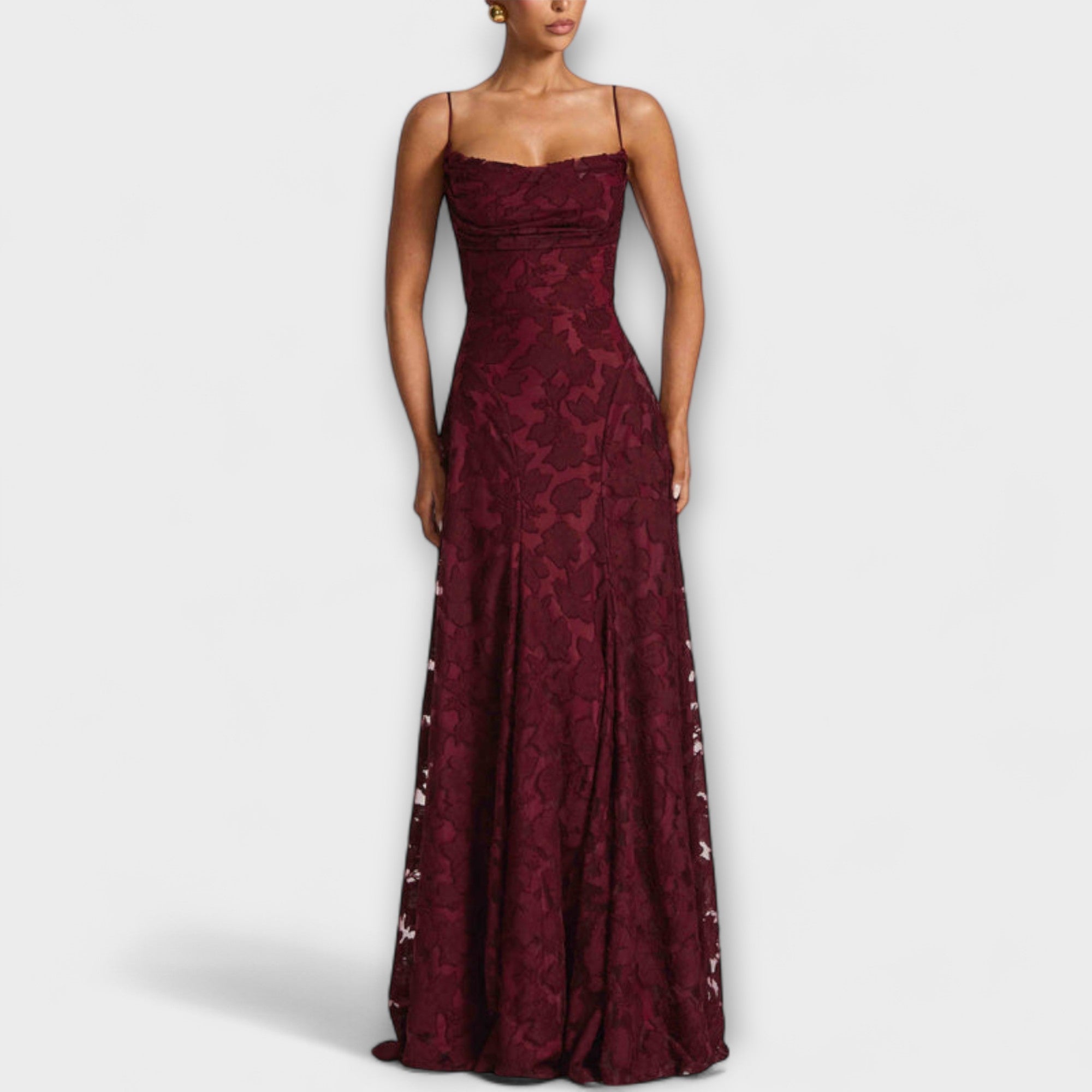 Kairi - Stylish Maxi Dress in Floral Lace with Spaghetti Straps