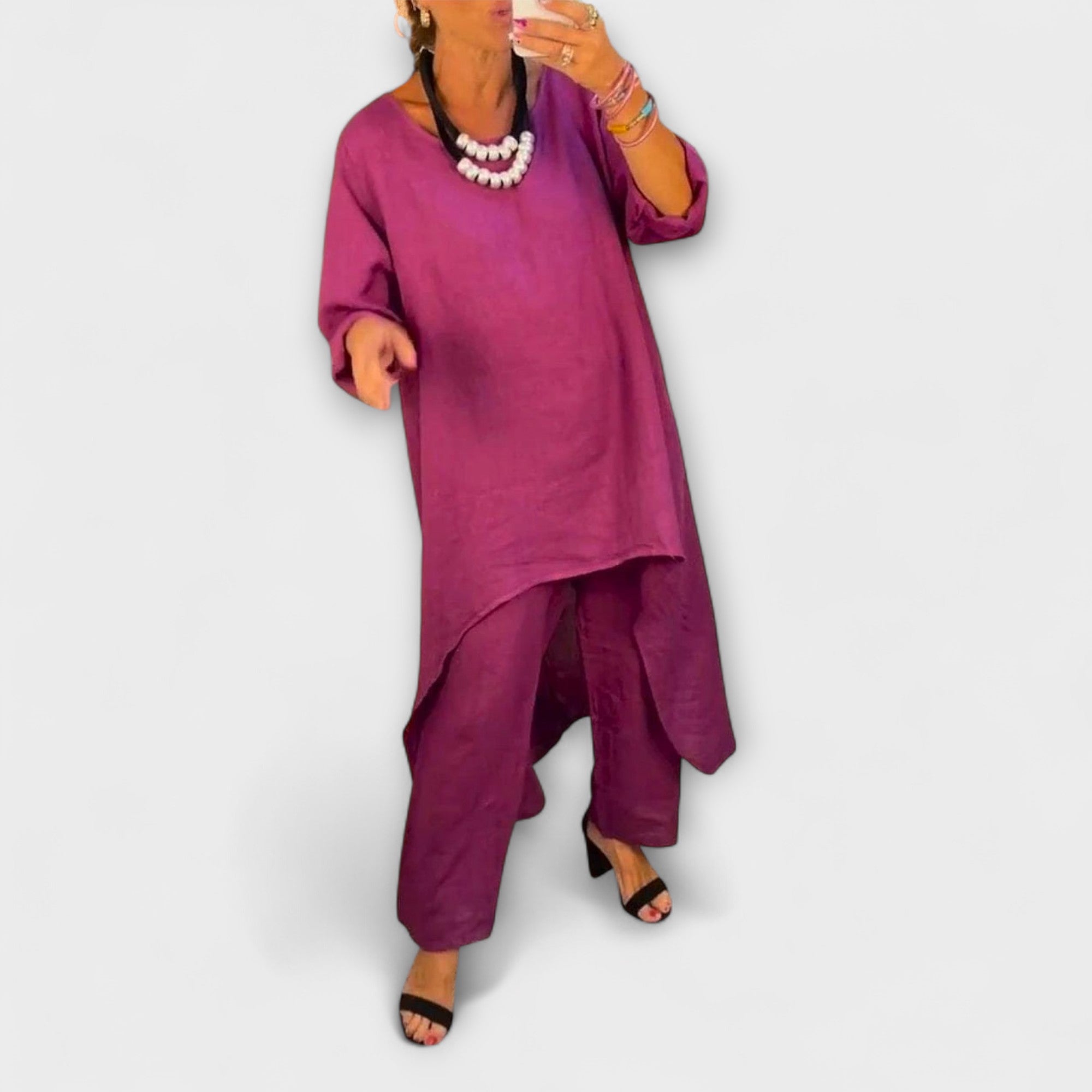 Tabea - Linen Suit with Round Neckline