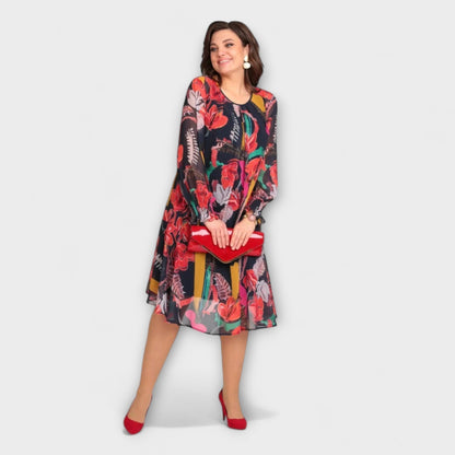 Caroline - Elegant Plus-Size Dress for Ultimate Comfort