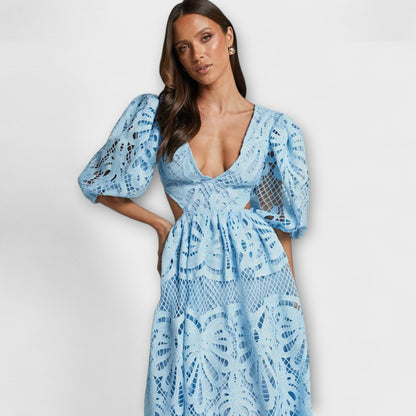 Elegant Dress with Delicate Details